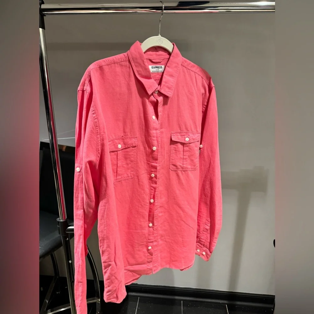 Express button down - Picture 1 of 6